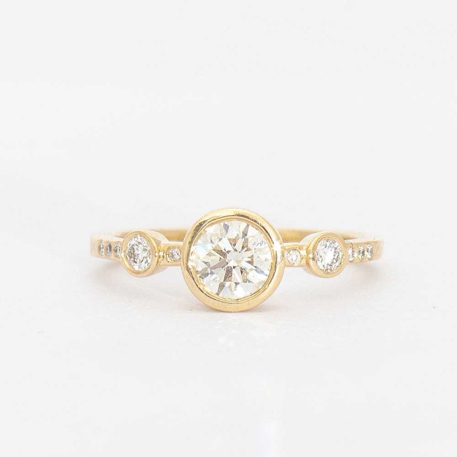 Rings M. Hisae | 0.76 Ct Narrow Crown Theia Ring