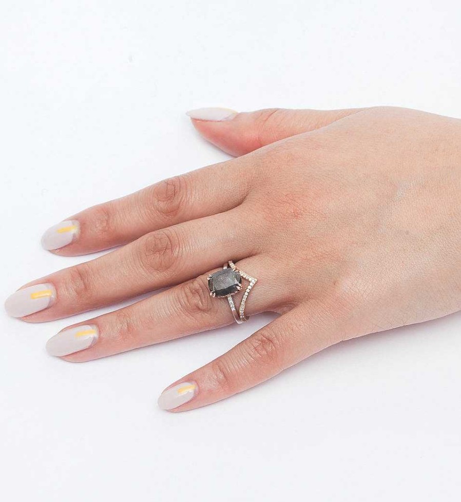 Rings Anna Sheffield | White Diamond Dusted Chrysalis Band