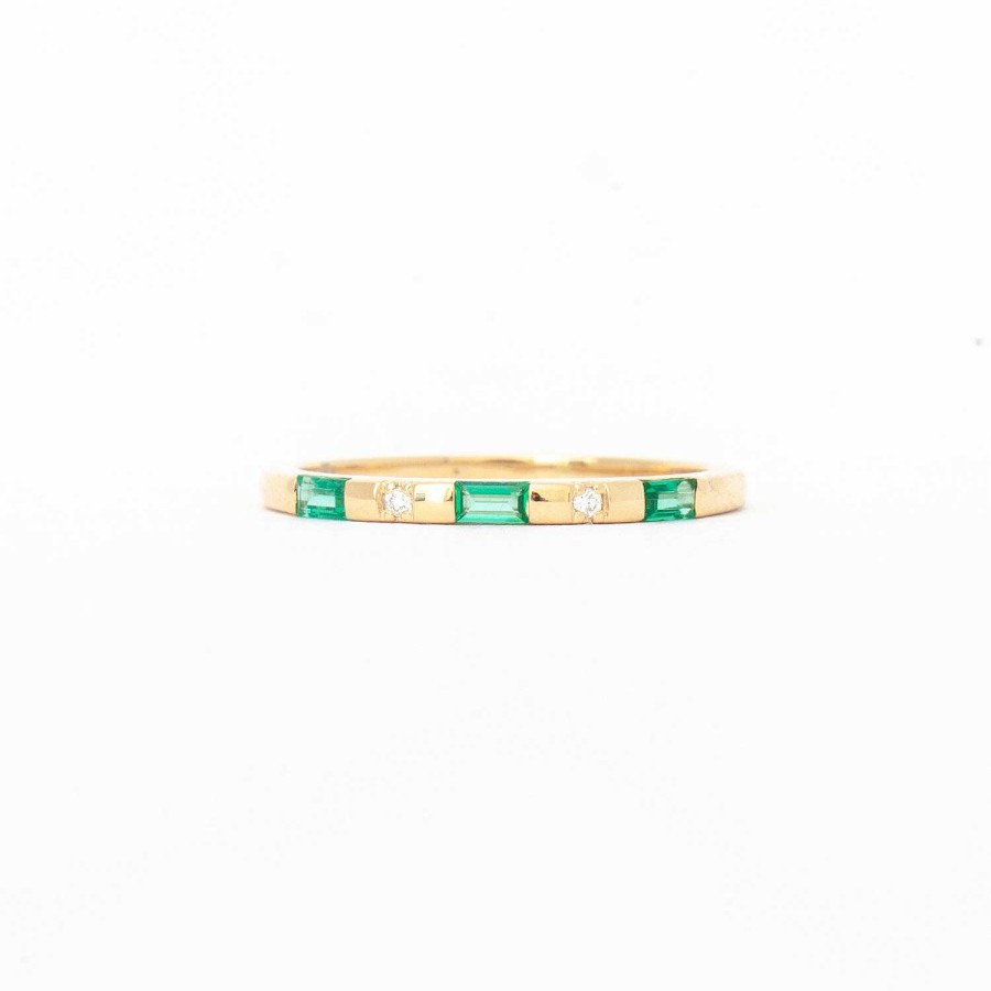 Rings Sorellina | Emerald Single Row Tarot Baguette Band