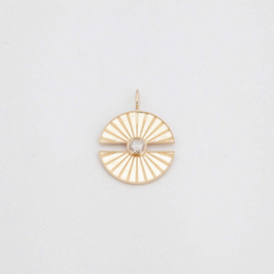 Necklaces And Pendants Vale | Luce Amulet