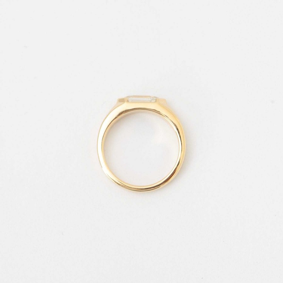 Rings No.3 | 0.80 Ct Hexagonal Diamond Signet