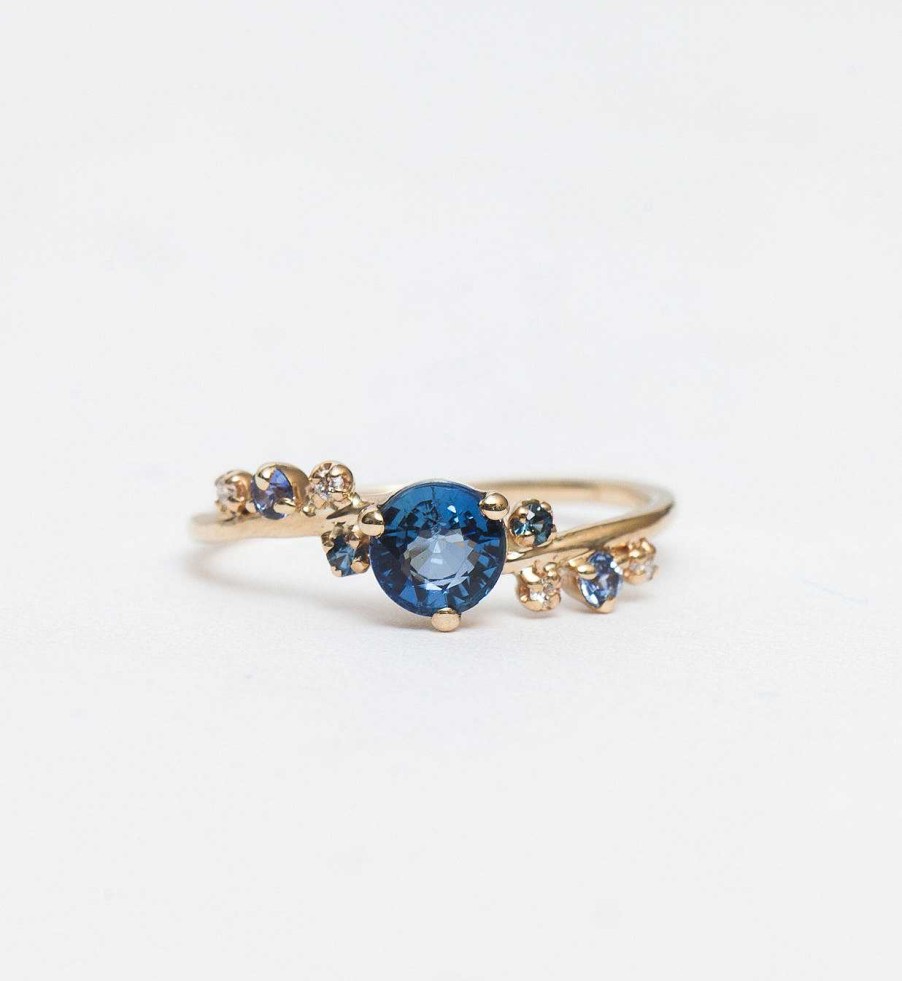 Rings WWAKE | Medium Organic Sapphire Crossover Ring