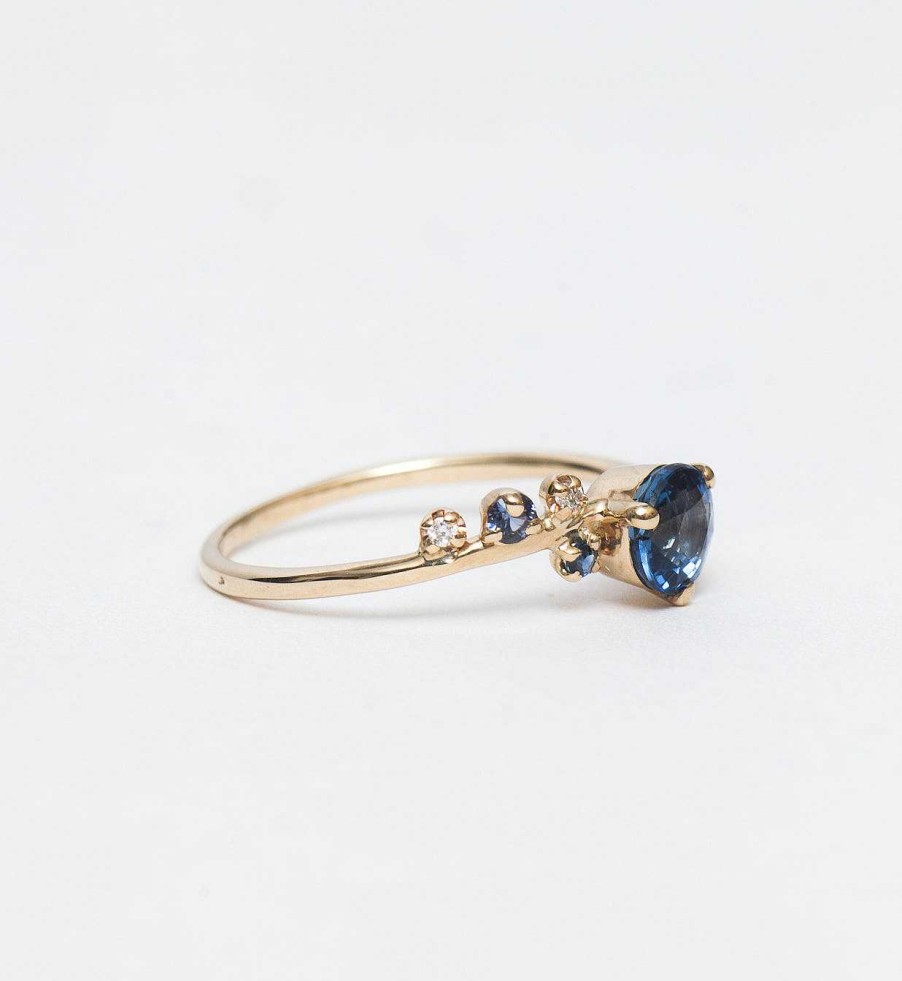 Rings WWAKE | Medium Organic Sapphire Crossover Ring