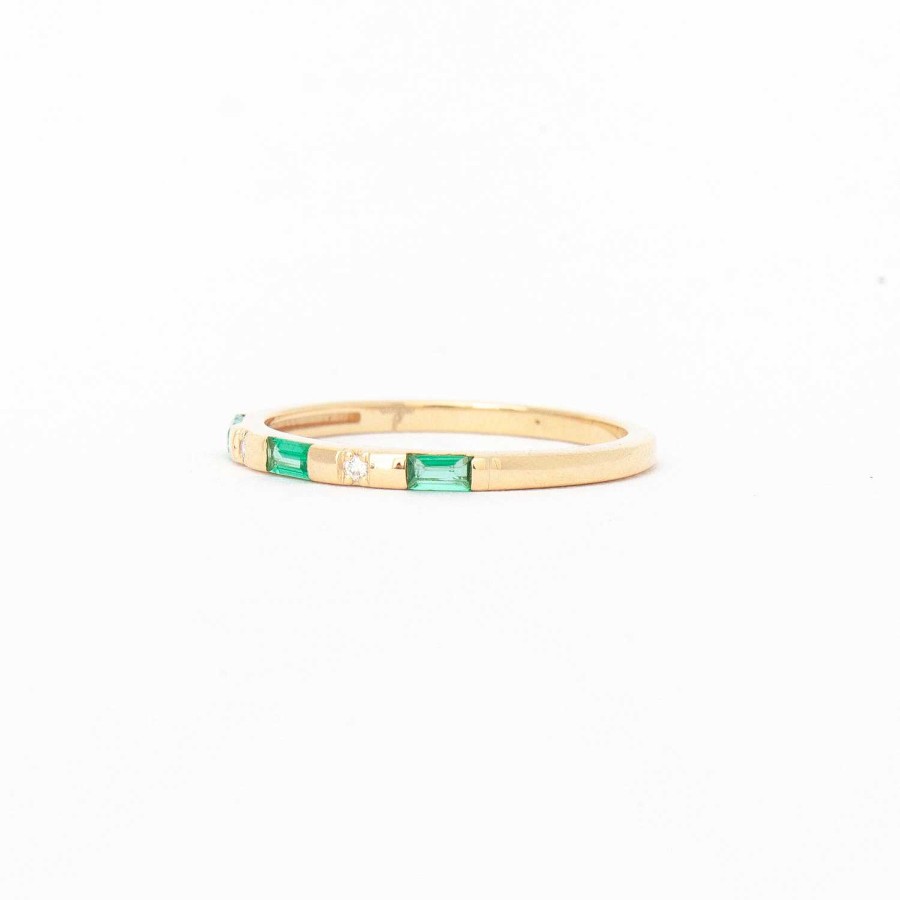 Rings Sorellina | Emerald Single Row Tarot Baguette Band