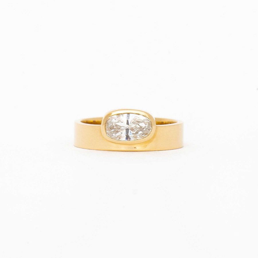 Rings WWAKE | 0.90 Ct Horizontal Cushion Diamond Monolith