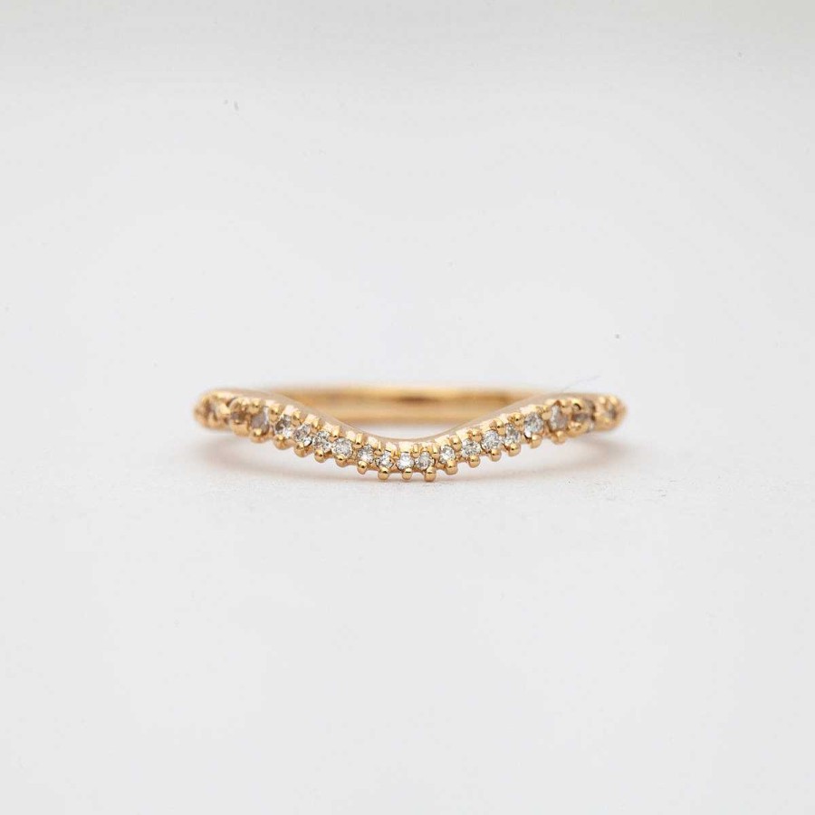 Rings Laurie Fleming | Diamond Scale Undine Band