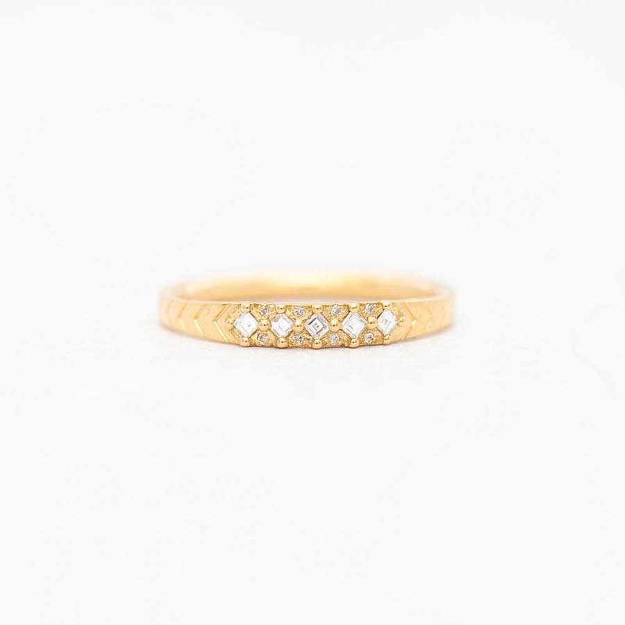 Rings Artemer | Pattern Wedding Band With Carr Diamonds