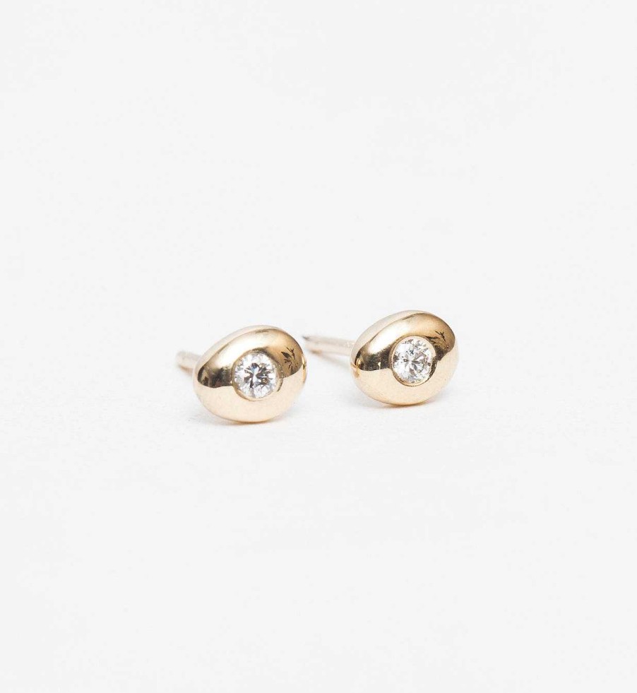 Earrings M. Hisae | White Diamond Pebble Studs