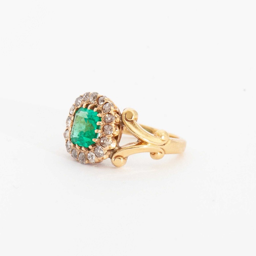 Rings Estate Jewelry | 0.50 Ct Colombian Emerald Halo Ring